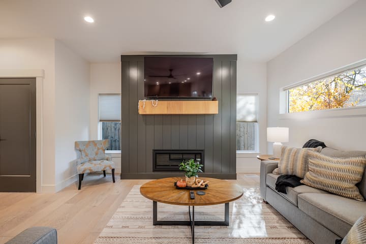 Stylish Family Retreat Near Bsu, Downtown & Micron - Lucky Peak State Park, Boise