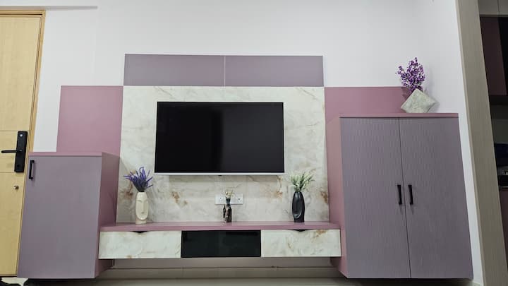 Skylîne Suite 5 -2bhk Apartment's +Clubhouse - Gandhinagar