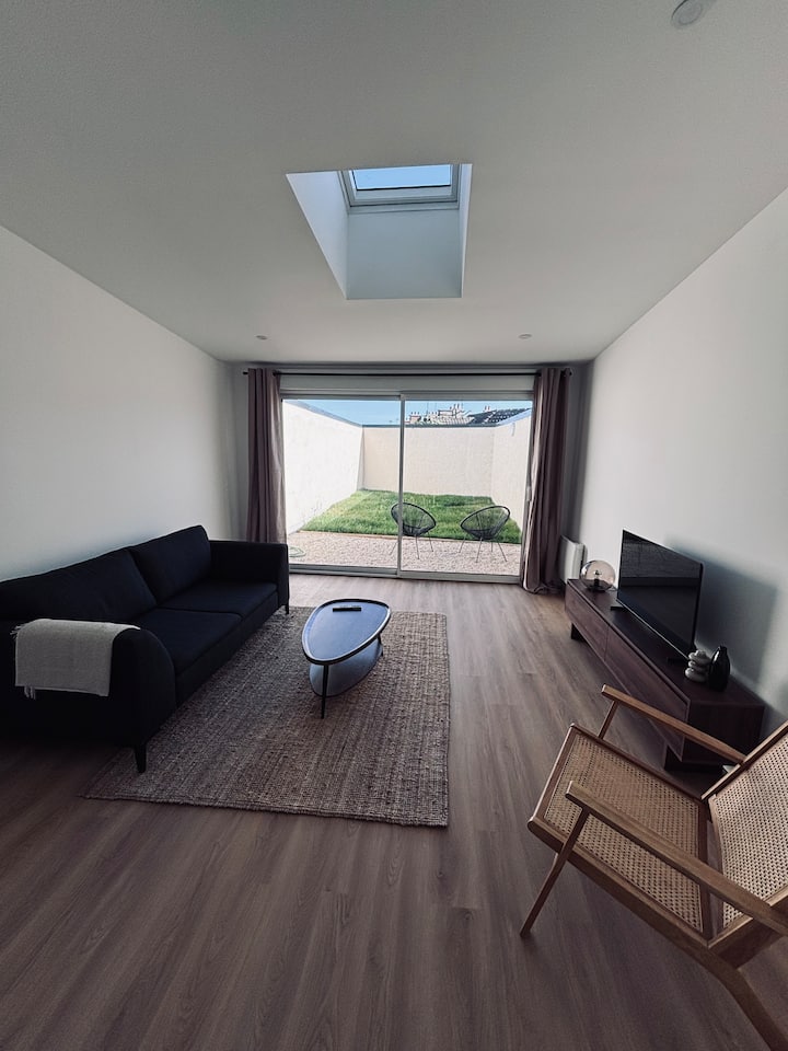 Jolie Maison Amiénoise Rénovée Avec Jardin - Glisy