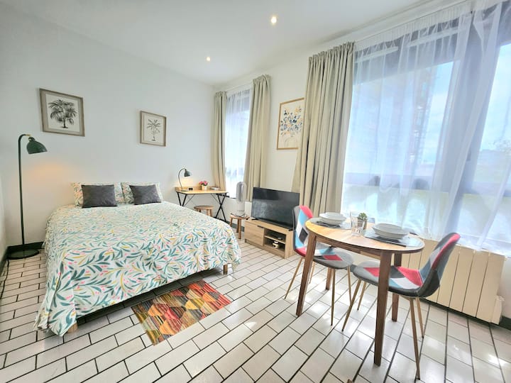 Studio Calme  Check-in 5 éToiles  Métro 5 Min - Montreuil