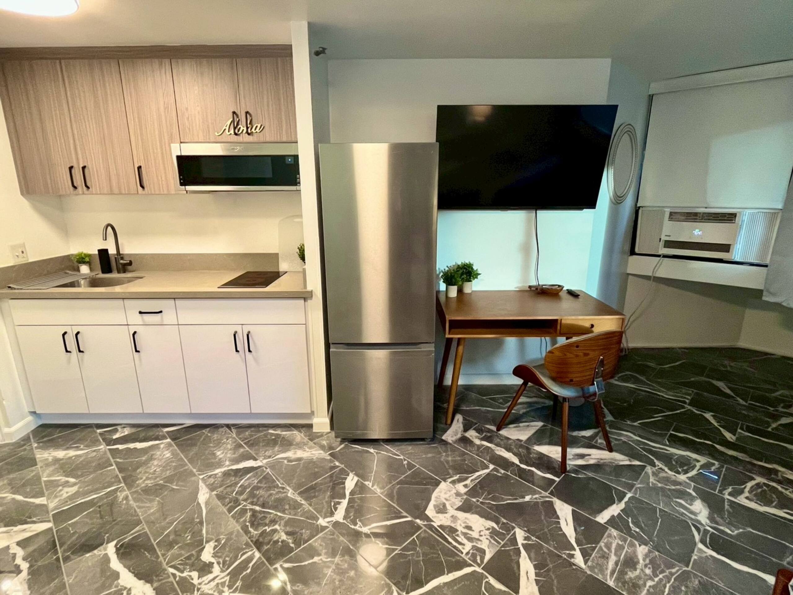 Condo in Honolulu · ★4.91 · Studio · 1 bed · 1 bath - Image 1