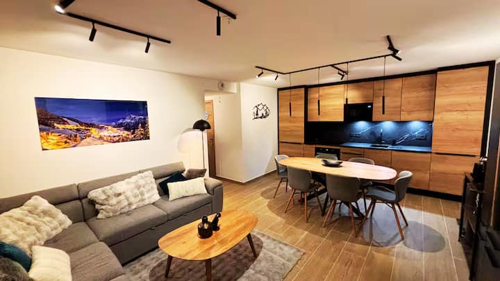 L’écrin Des Cimes – Standing 6p/terrasse & Parking - Les Carroz d'Arâches