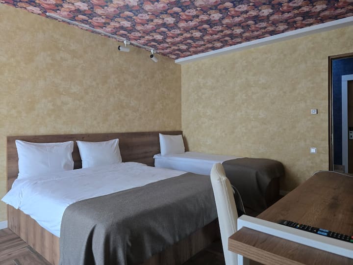 Hotel Nutsa In Old Tbilisi - Tbilisi