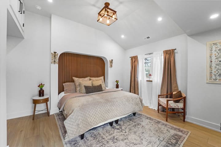 საძინებელი 1