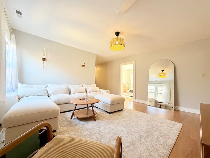 Cozy 3 Bedroom Apt Located Close To Yale - New Haven, CT