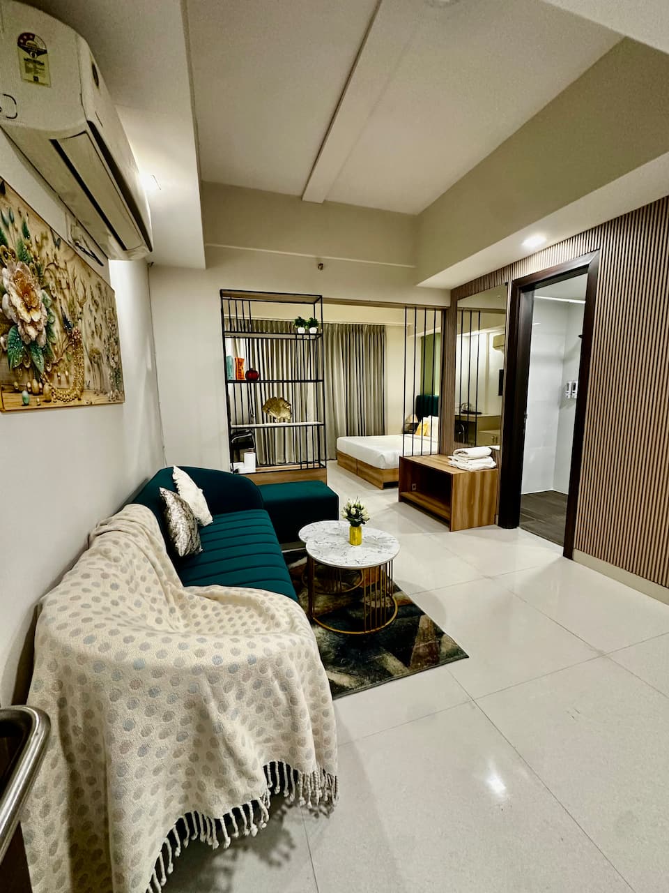 Marigold Luxe Studio Apartment Sec 62, Gurugram