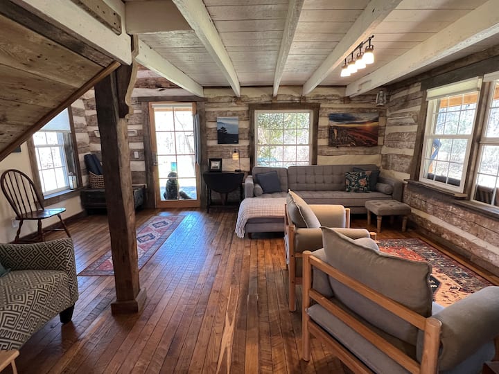 Cabin Charm In The Blue Ridge 151 Brew Ridge Trail - Virginia