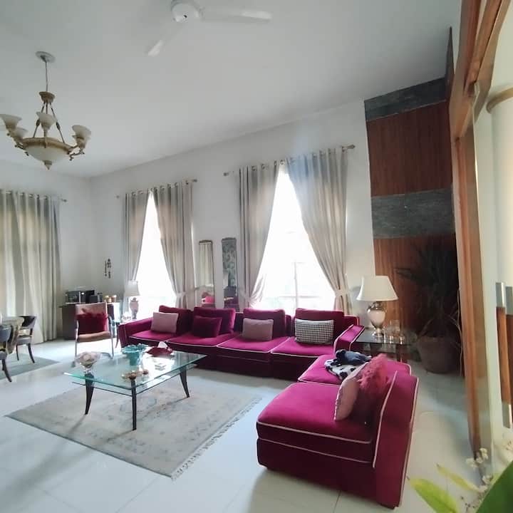 Ultra-luxury Spanish Villa Dha 2 | Private Cinema - Islamabad