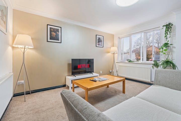 Modern Stay In Nuneaton / Free Parking - Nuneaton