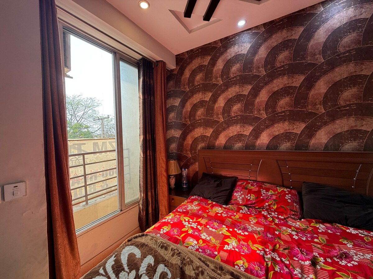 Image showcasing Private peaceful 1 bed apartment near emporium - Airbnb