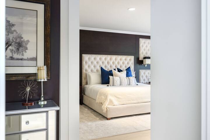 The British Properties | Pool • 11 min to Downtown