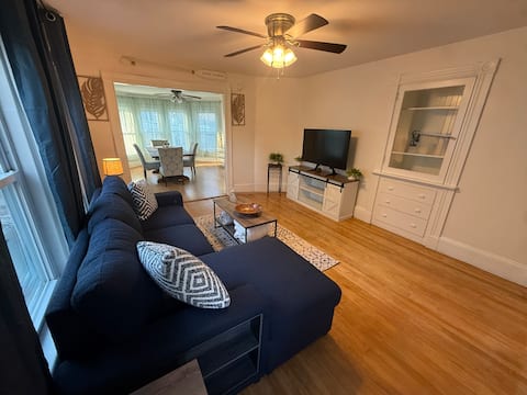 Top Airbnb: Pet-Friendly | Acadia & Concerts | Sleeps 6 in Bangor