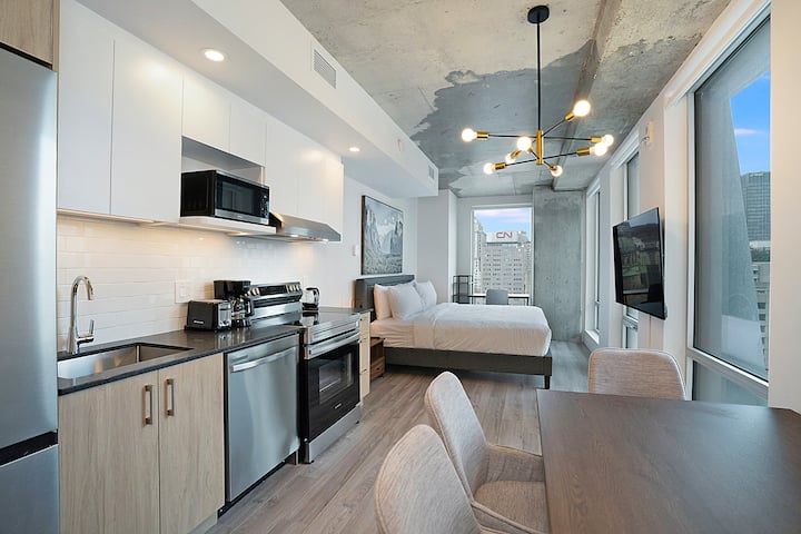 Sky-high Lux 1908: Prime Location/gym/pool Access - Montréal