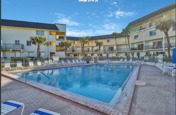 Condo On Beautiful Uncrowded Ormond Beach - Ormond Beach, FL