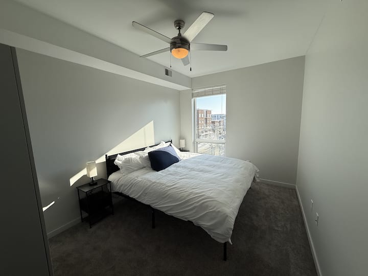 2 Bedroom, 2 Bath Townhouse Condo Central Location - Iowa City, IA