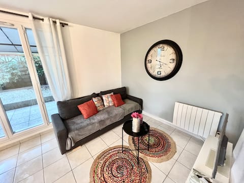 Airbnb performant: Warm and cozy family apartment à Magny Le Hongre