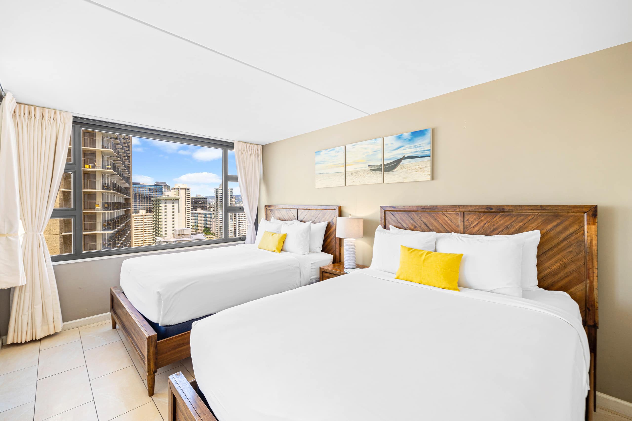 Condo in Honolulu · ★4.77 · 1 bedroom · 3 beds · 1 private bath - Image 11