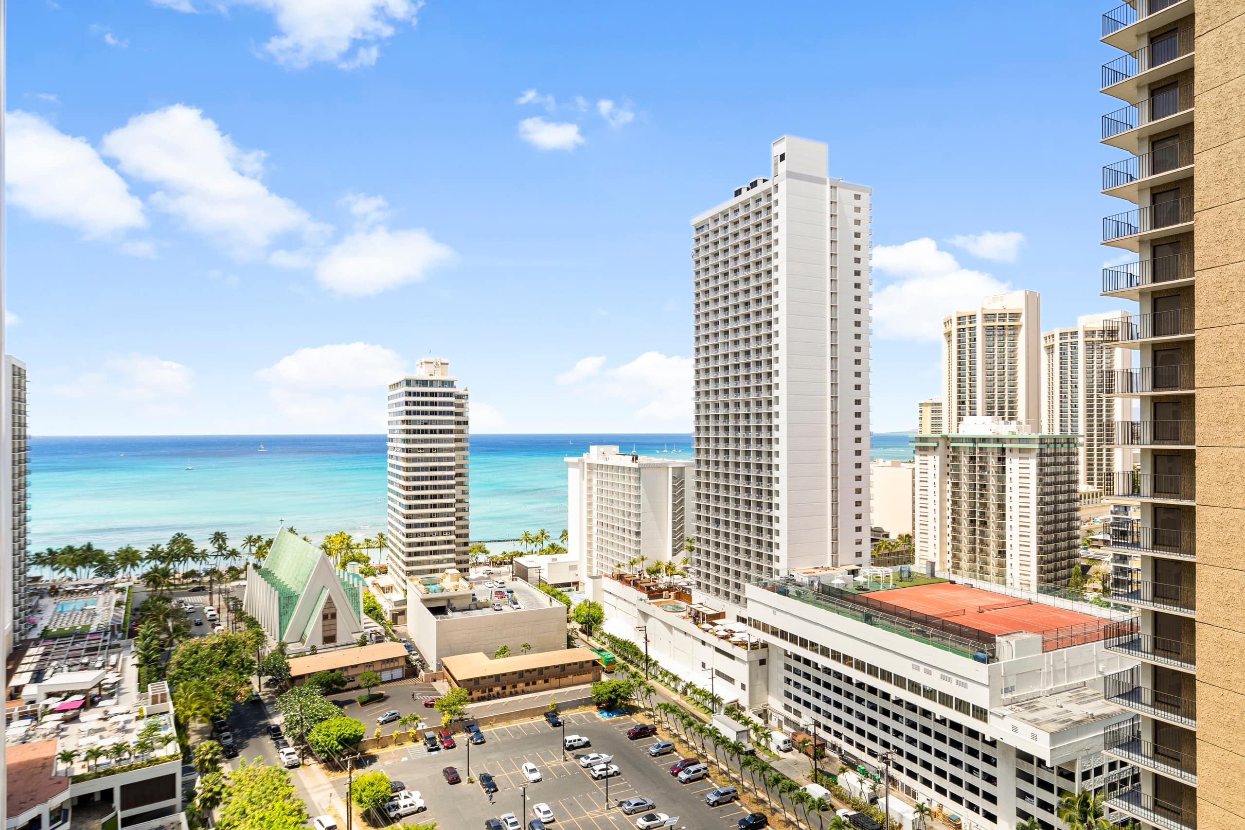 Condo in Honolulu · ★4.77 · 1 bedroom · 3 beds · 1 private bath - Image 21