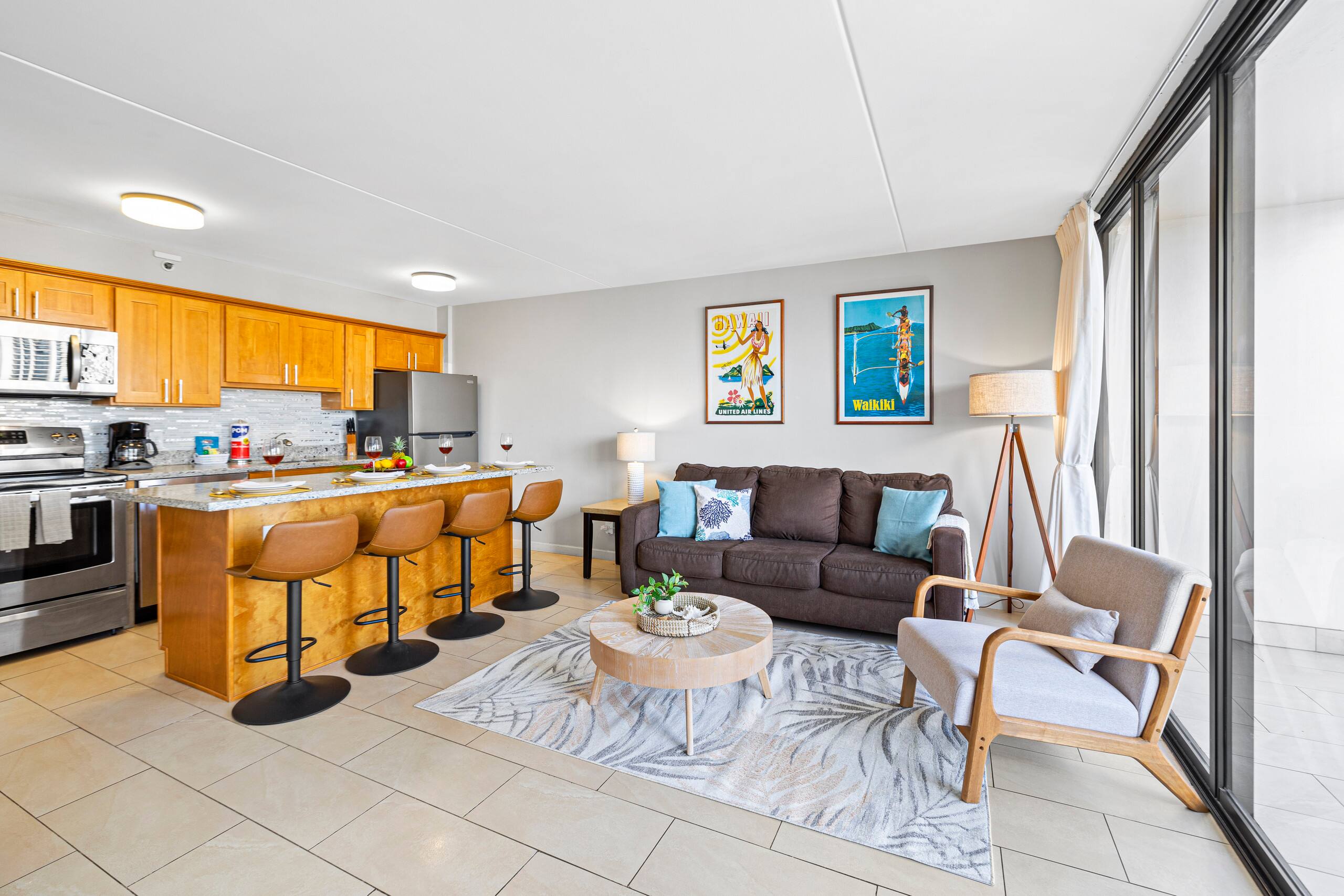 Condo in Honolulu · ★4.77 · 1 bedroom · 3 beds · 1 private bath - Image 4