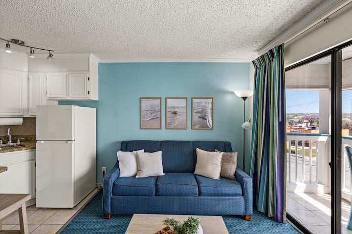 Casa Del Mar Galveston Island Condo Heated Pool - Galveston, TX