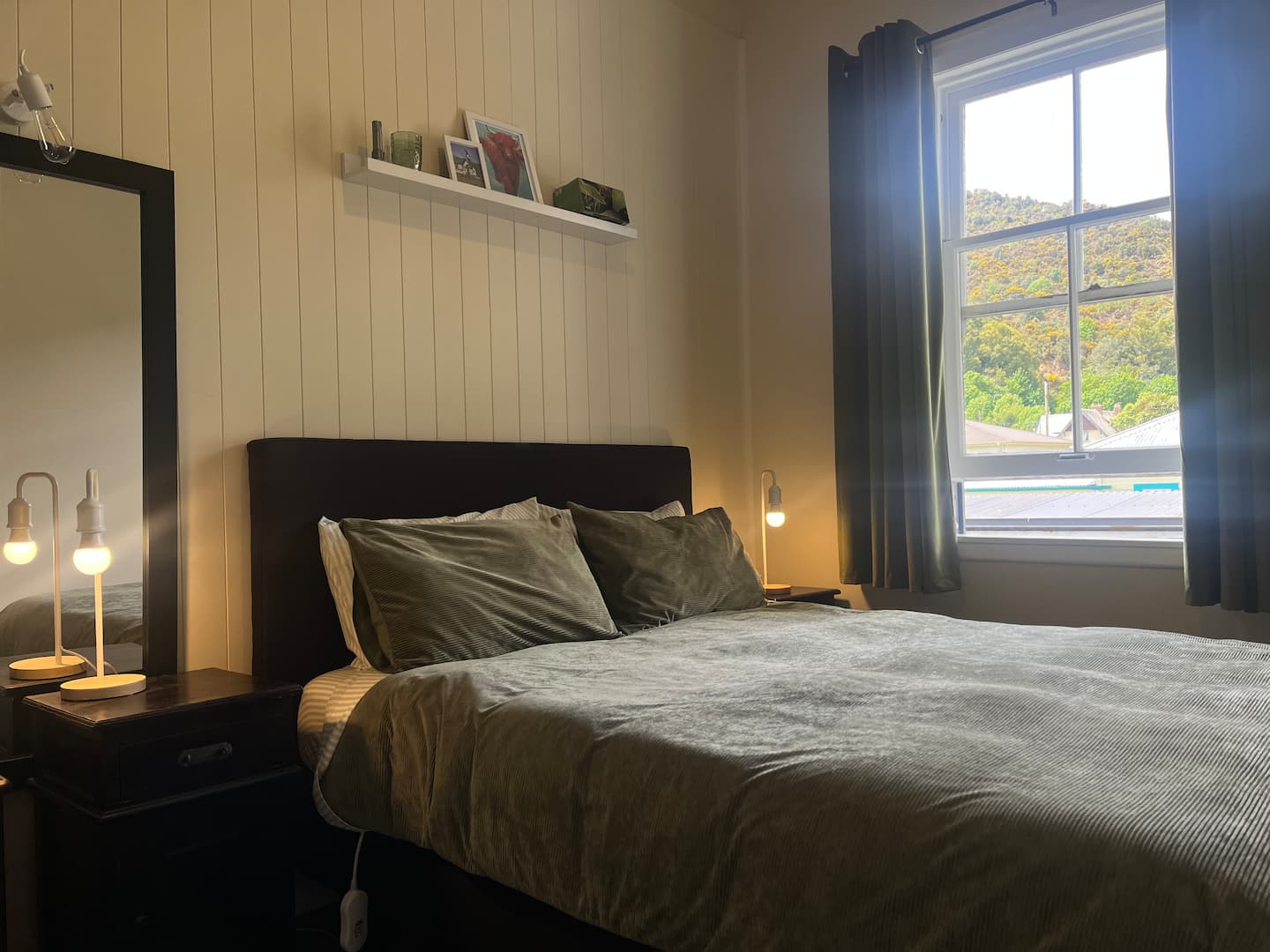 Historic Wilson’s Hotel With Nourish Flourish! 1