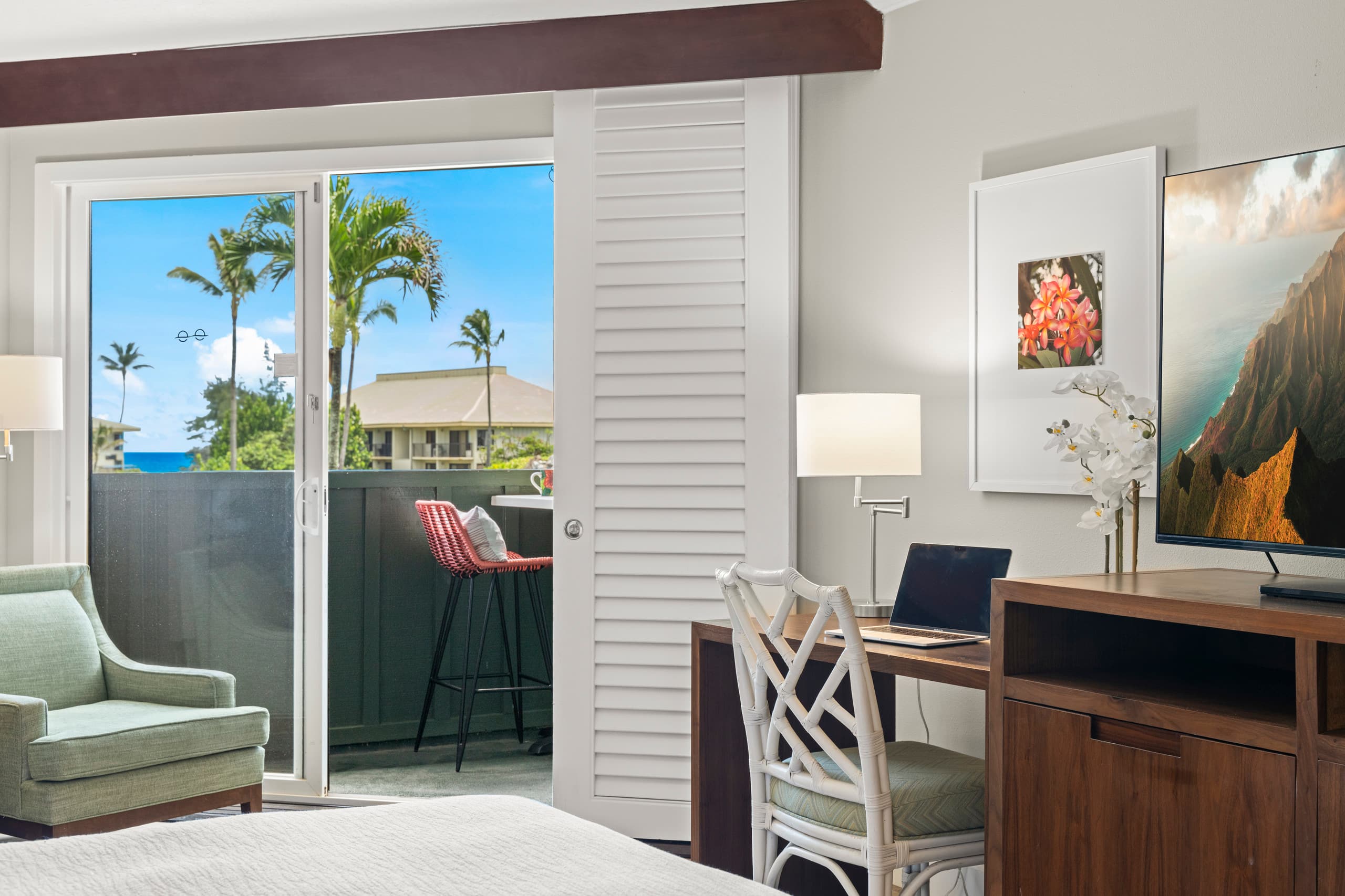 Oceanfront Paradise Views and Luxury - Image 2