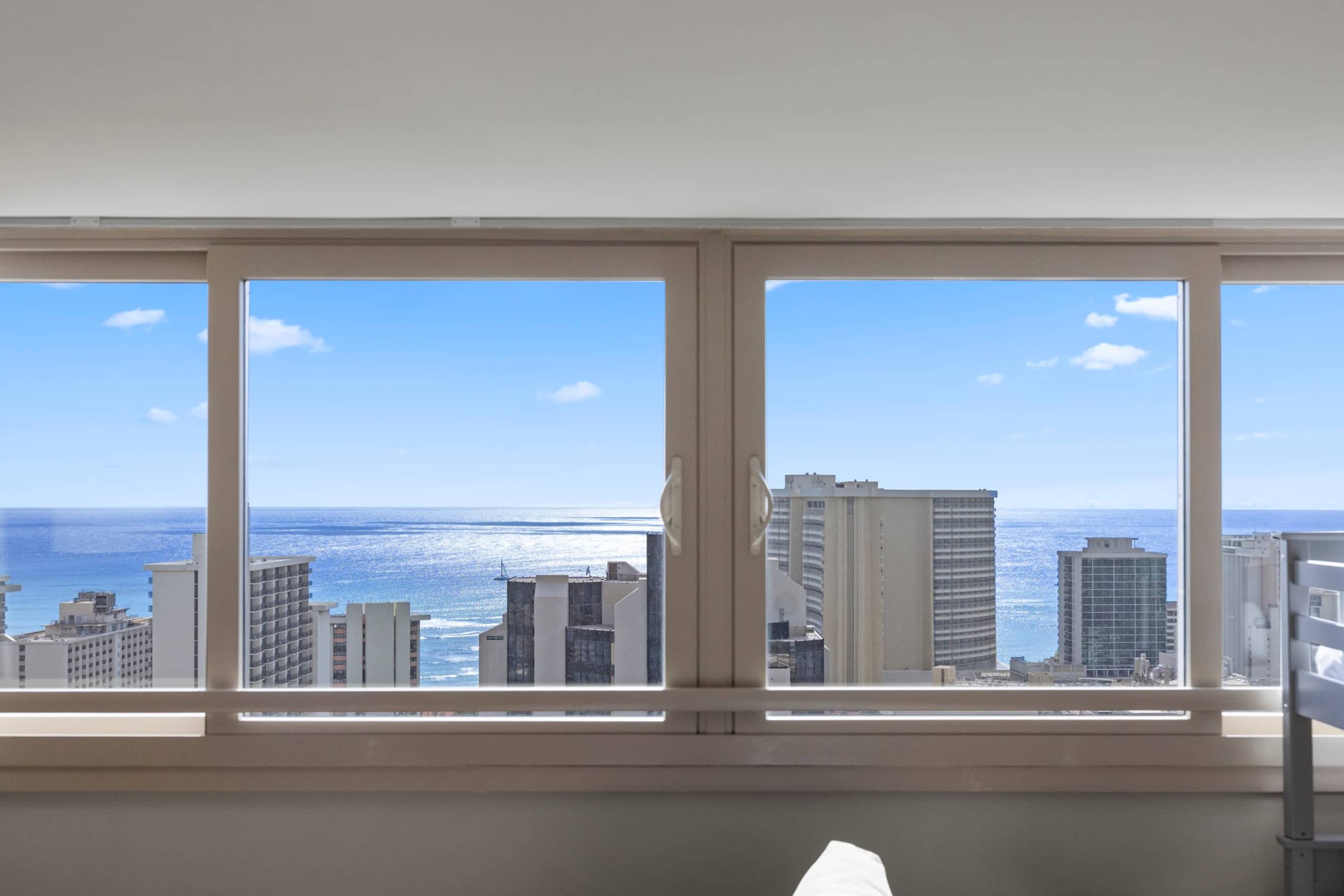 36F-Modern Upscale Ocean View 1BR-Waikiki Beach! - Image 4