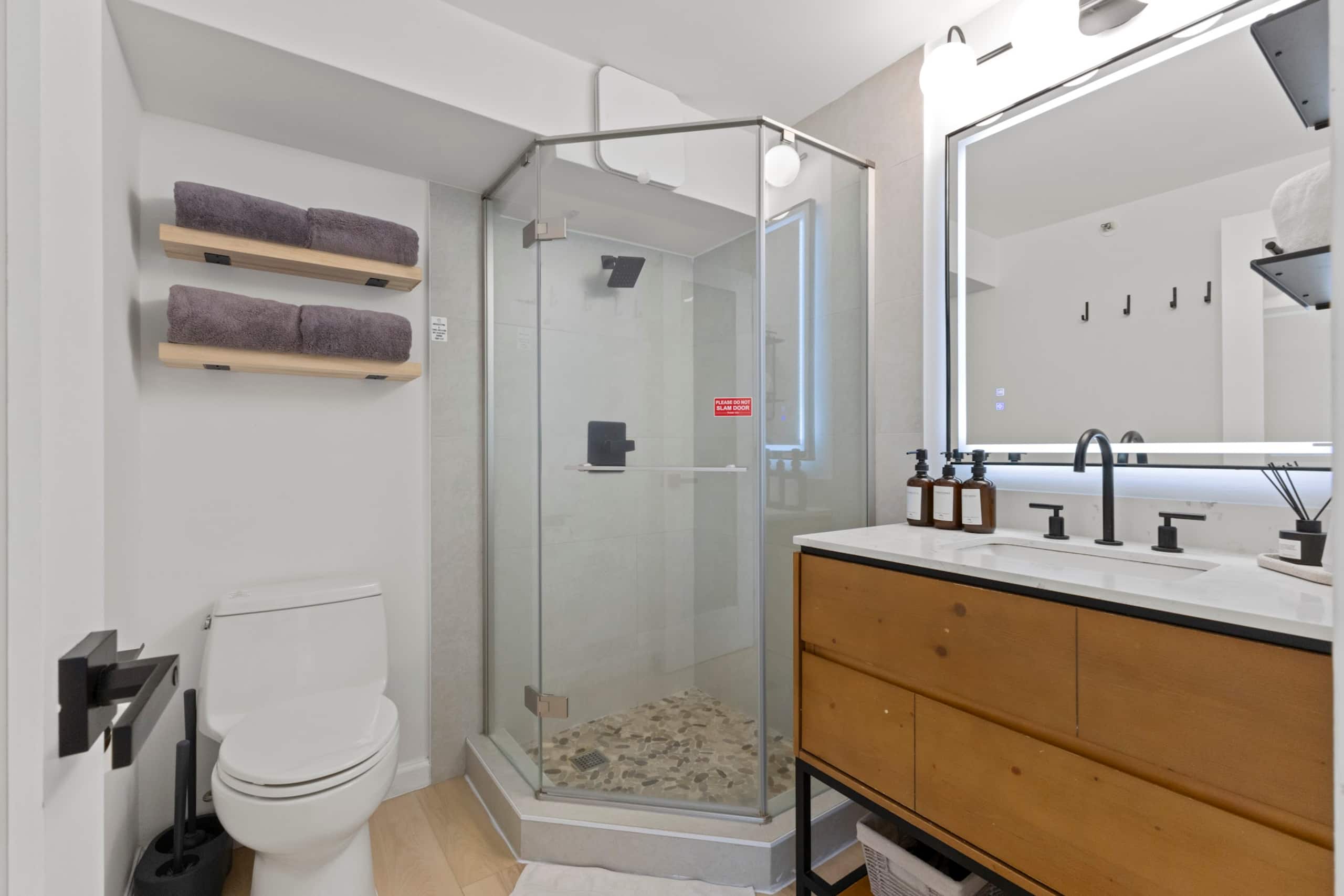 36F-Modern Upscale Ocean View 1BR-Waikiki Beach! - Image 39