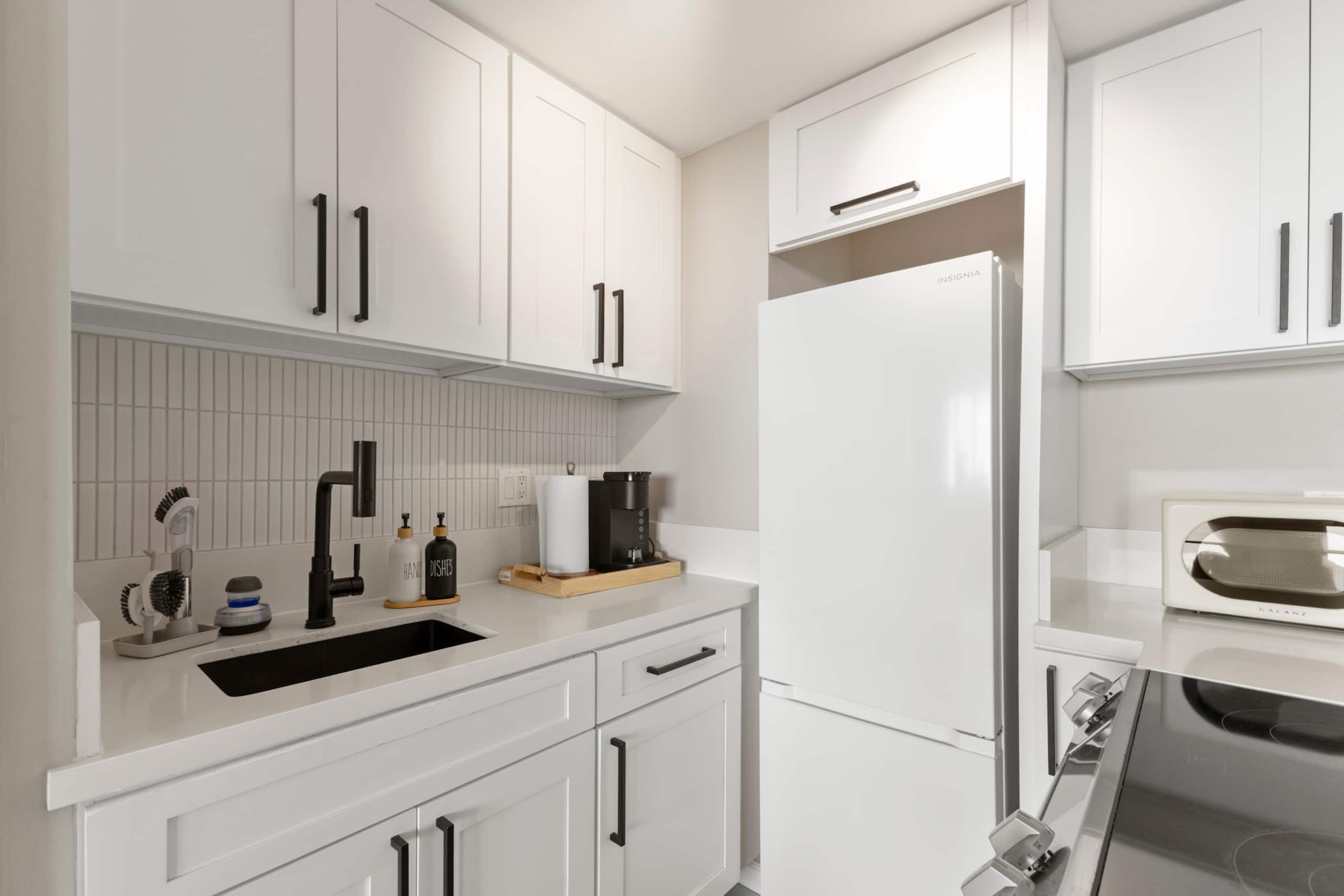 36F-Modern Upscale Ocean View 1BR-Waikiki Beach! - Image 23