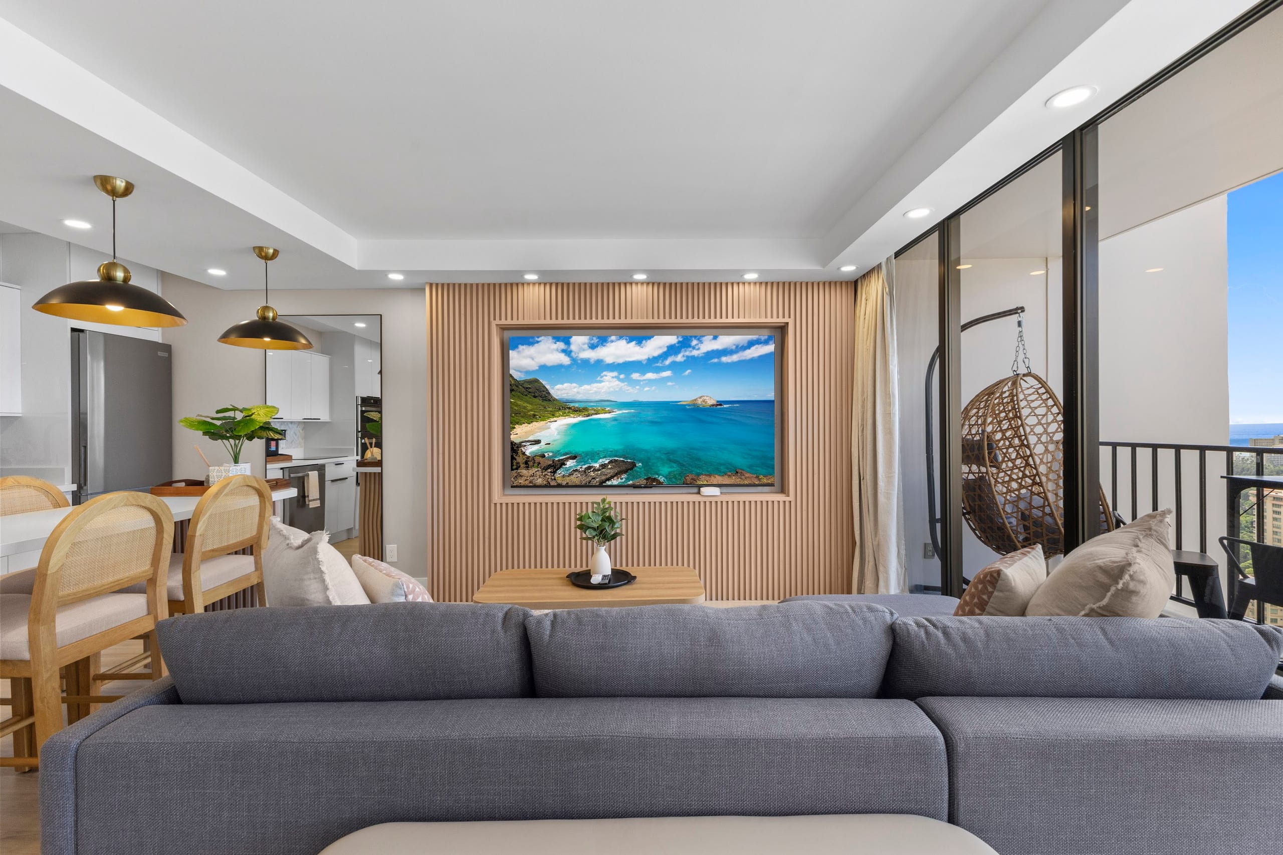33F-Stunning Ocean View 1BR-Waikiki/Free Parking~ - Image 3