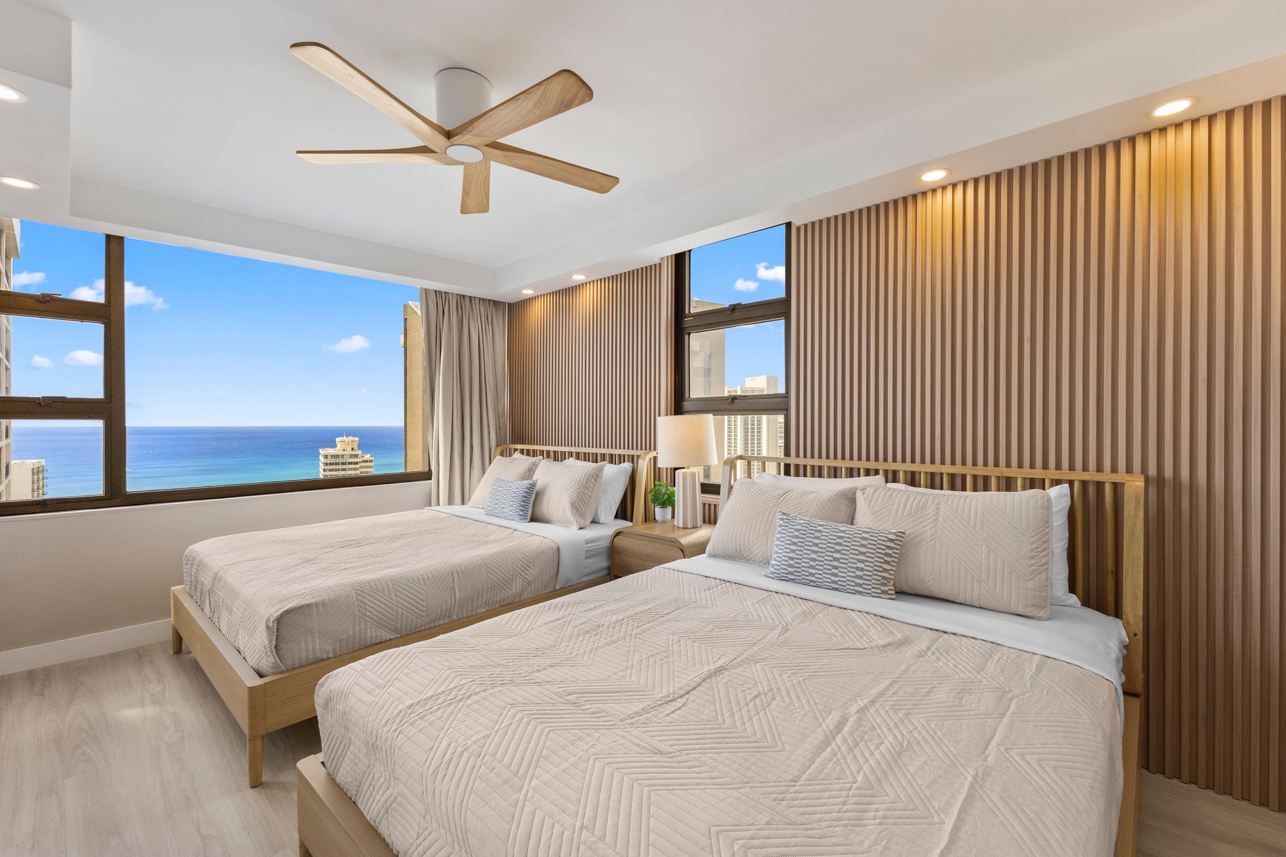 33F-Stunning Ocean View 1BR-Waikiki/Free Parking~ - Image 1