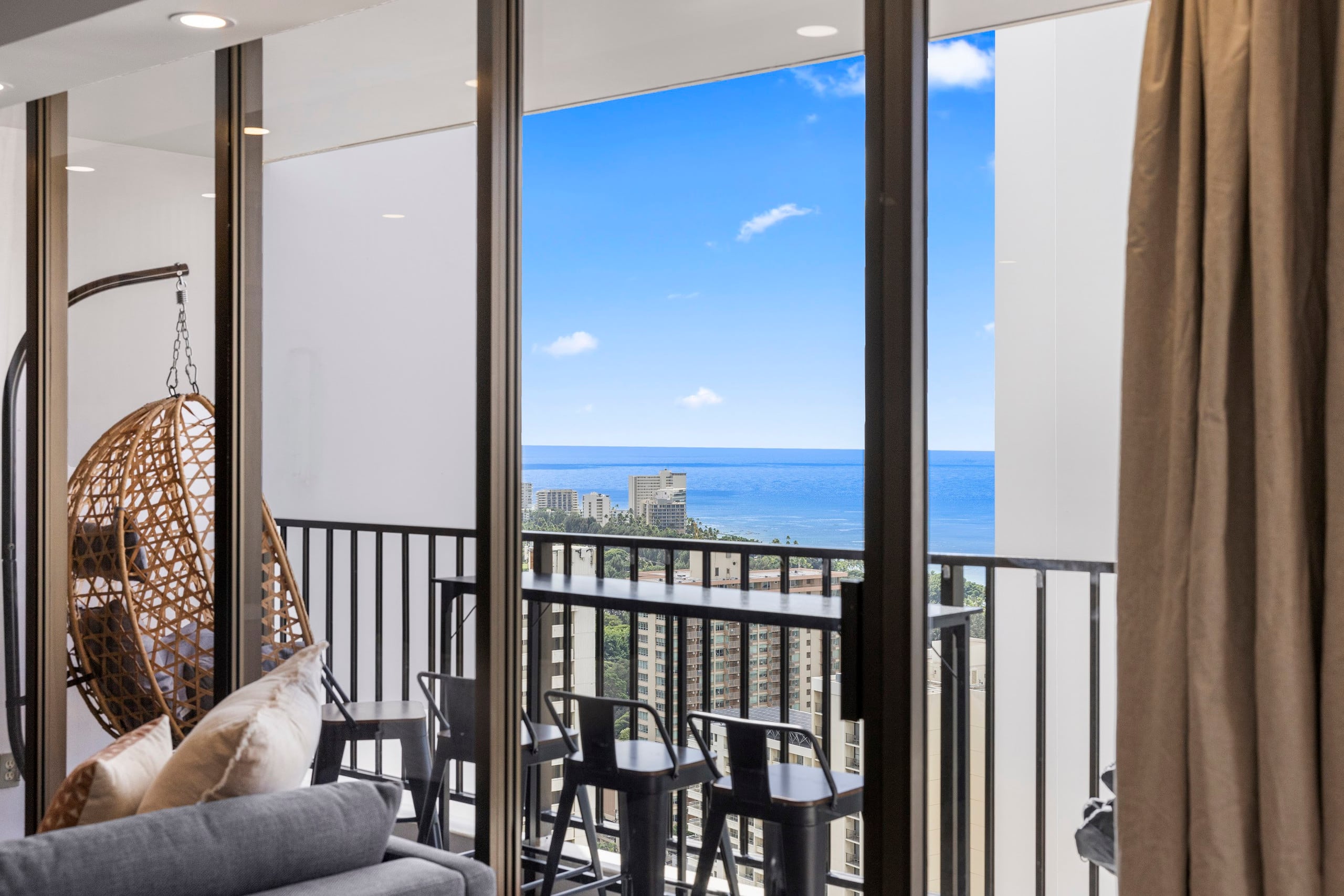 33F-Stunning Ocean View 1BR-Waikiki/Free Parking~ - Image 8