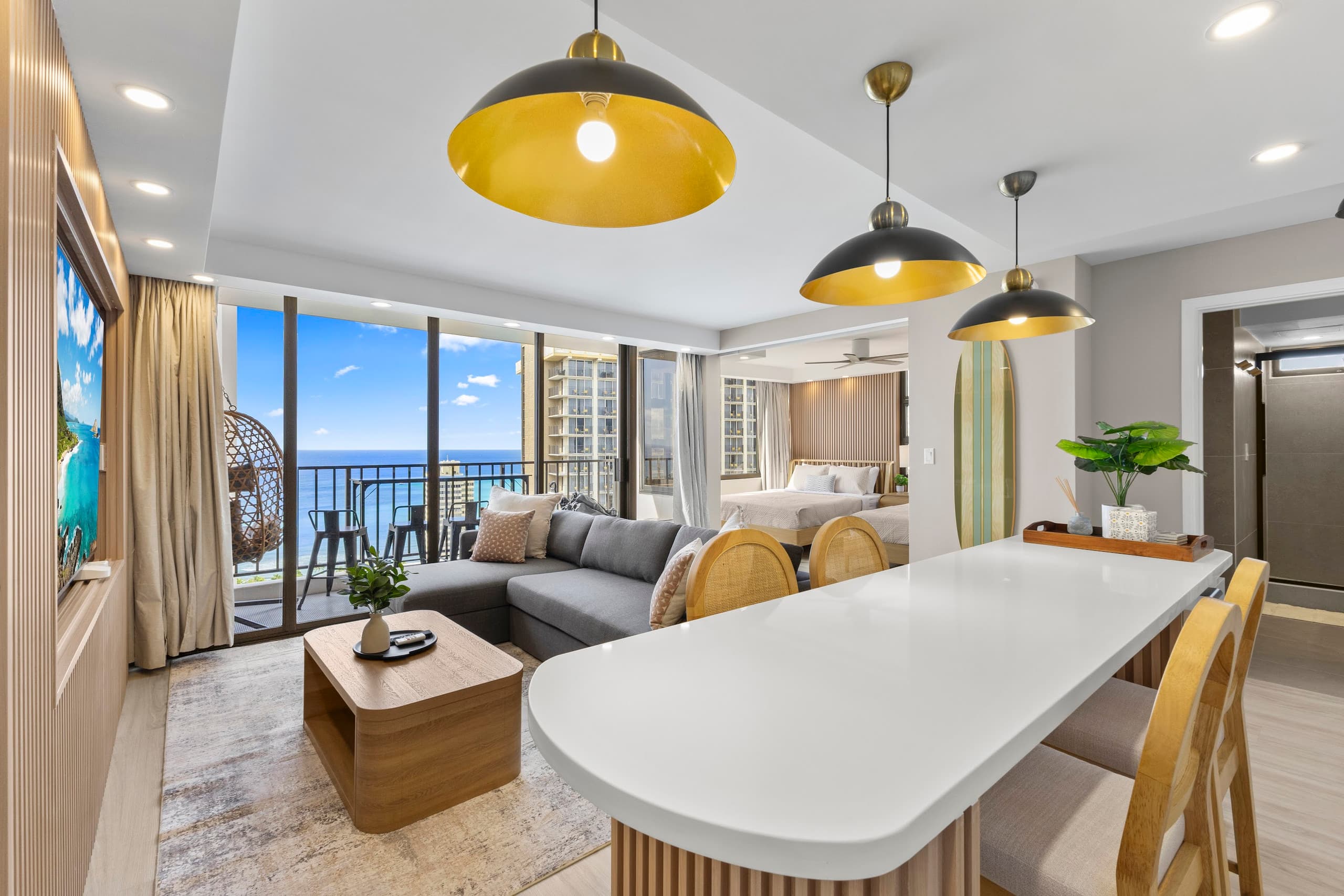 33F-Stunning Ocean View 1BR-Waikiki/Free Parking~ - Image 2