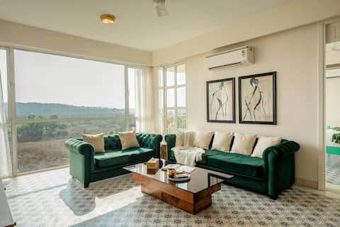 Lux 2BR | Twin Jacuzzis & Panoramic Views