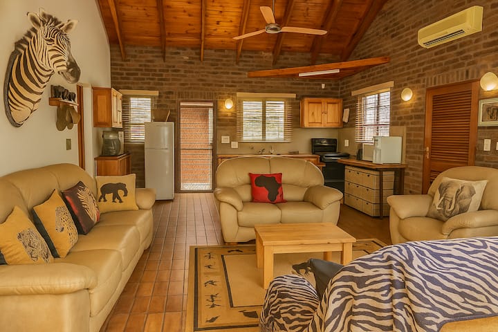 Tree Lodge By My Adventure House - Marloth Park
