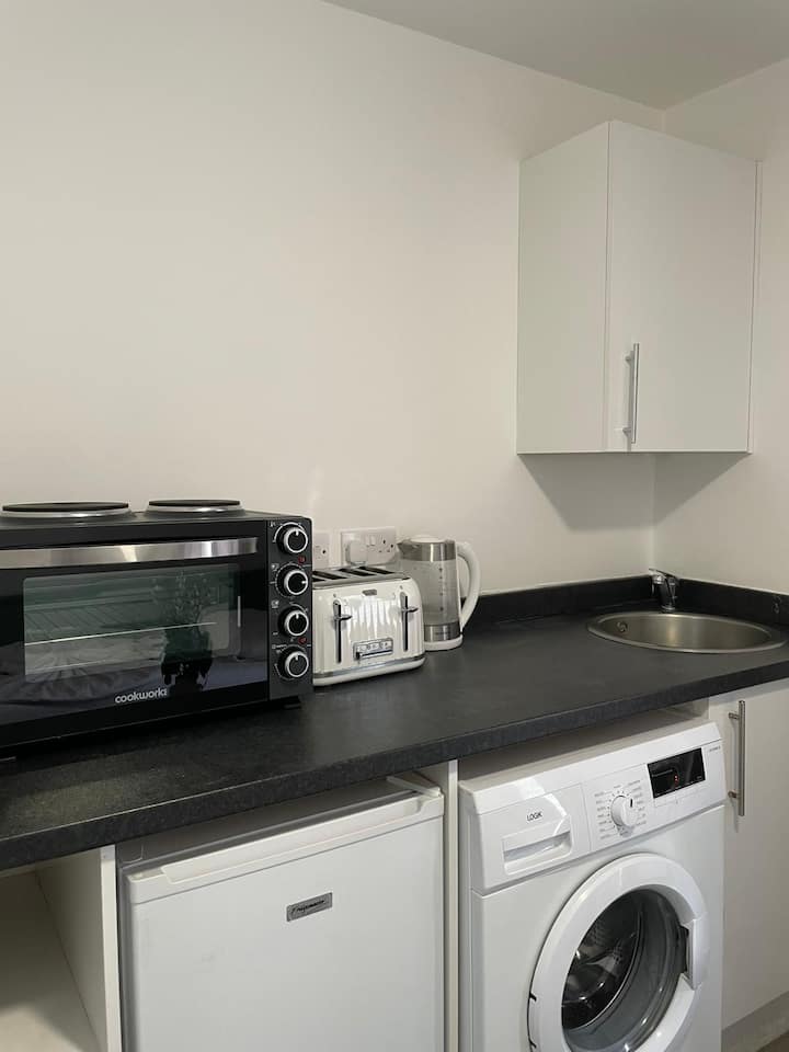 Studio For Friends Or Family - Romford