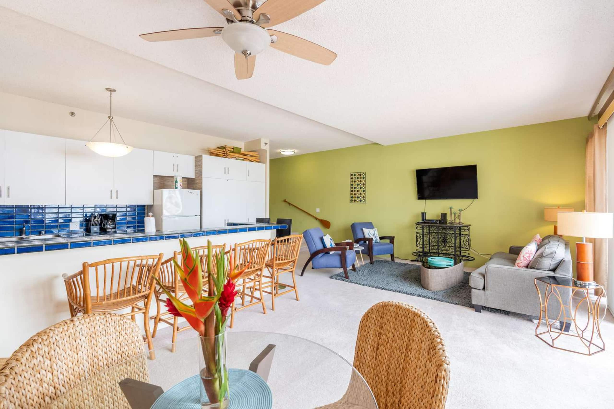 Condo in Honolulu · ★4.89 · 1 bedroom · 1 bed · 1.5 private baths - Image 6