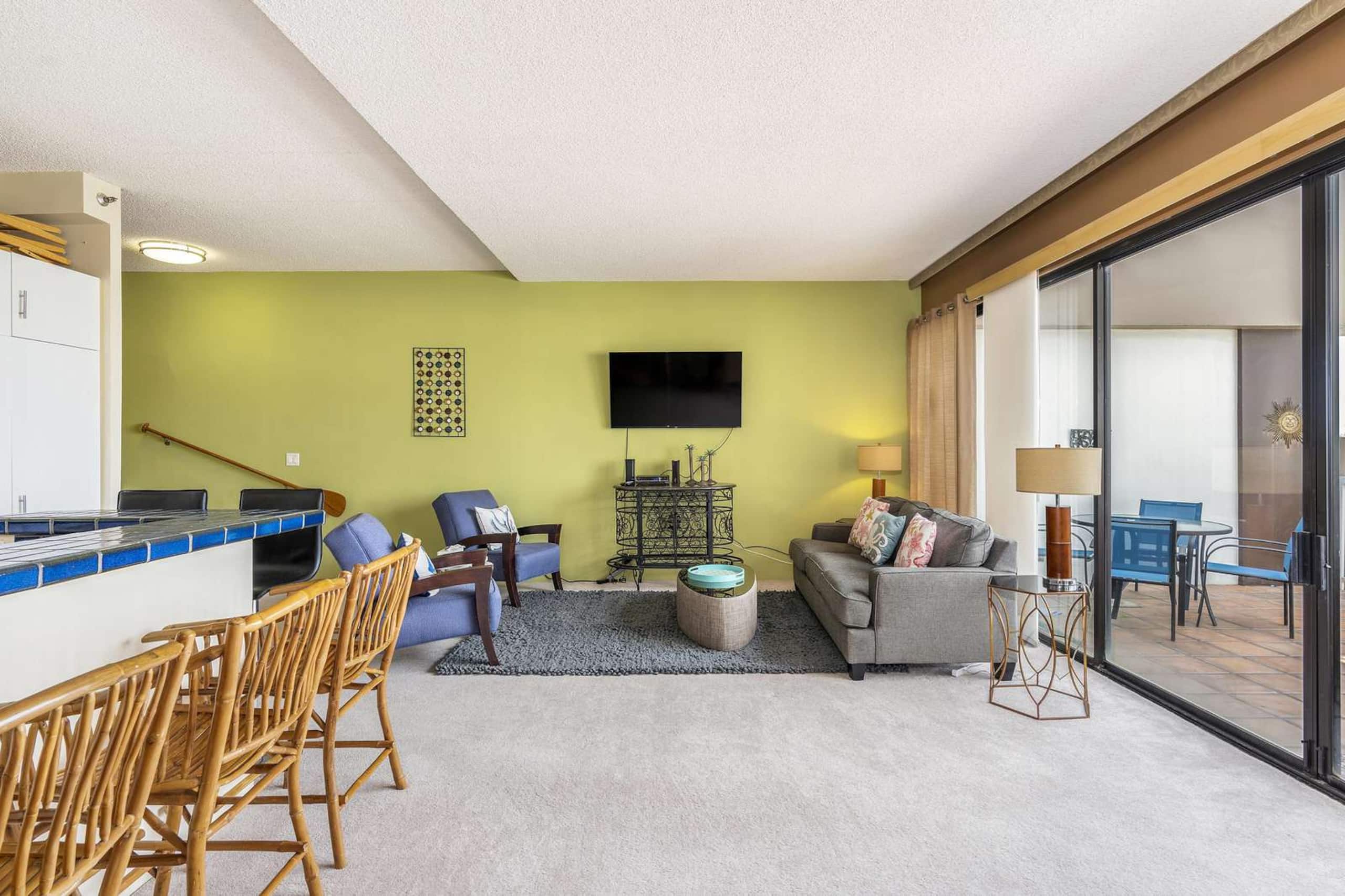Condo in Honolulu · ★4.89 · 1 bedroom · 1 bed · 1.5 private baths - Image 14