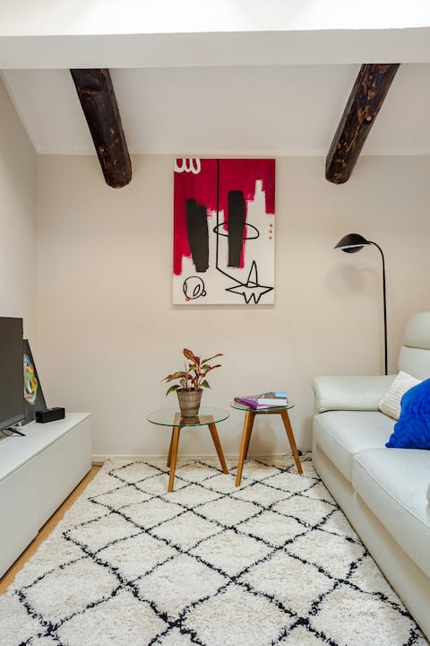Airbnb con migliori performance: Cathedral Nest - elegant two-room apartment on Piazza Duomo a Ferrara