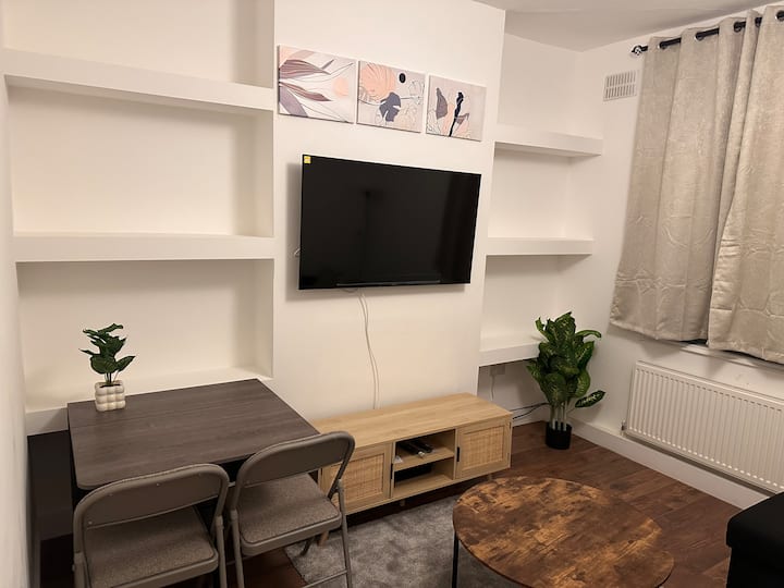 Stylish Nw Stay, Renovated Parking, And Tube - Harrow