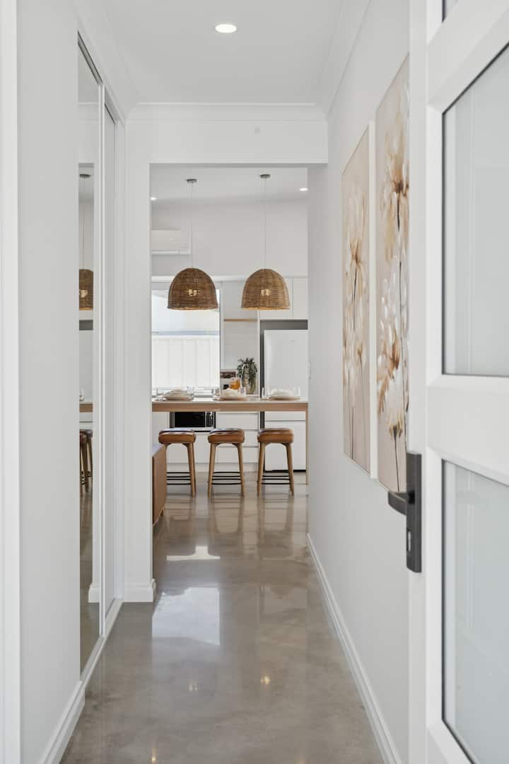 Luxe Villa Two| Brand New Near Fremantle - Fremantle