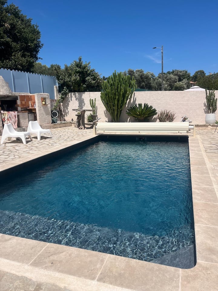 Maison De Plain-pied Avec Piscine Proche Plage - Hyères