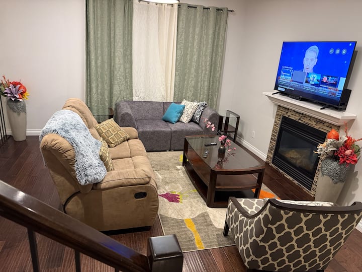3 Bedrooms - Uptown Executive Inn - Fort McMurray