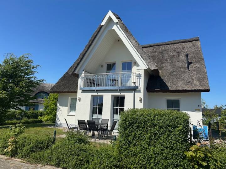 Fewo Königshörn Og, Strandnära Lägenhet-hundvänlig - Glowe
