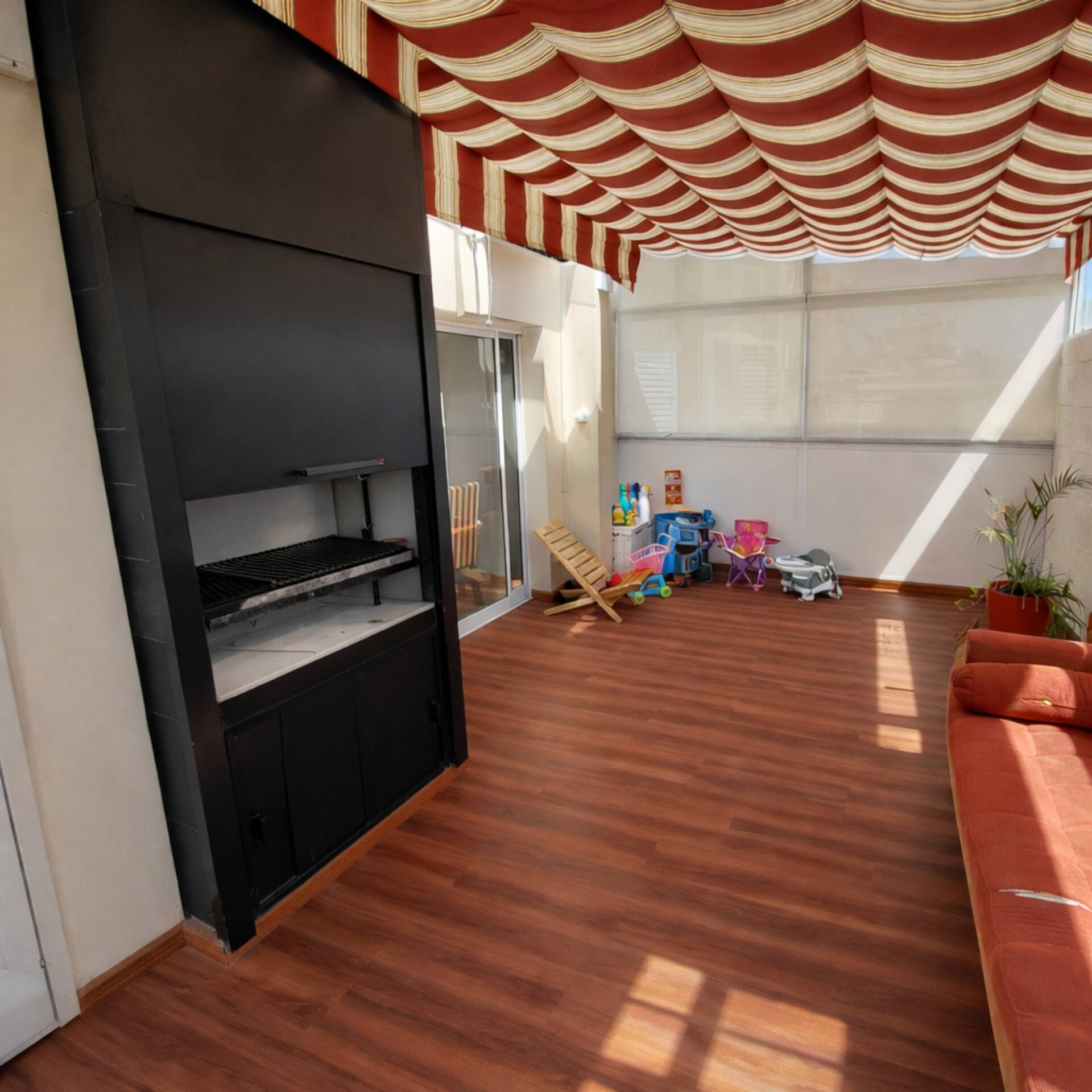 Bright 4 Rooms with Terrace and Own Grill