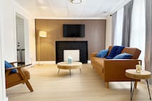 Redbrick Suites C | Queen 1BD\1BA Apt near UE