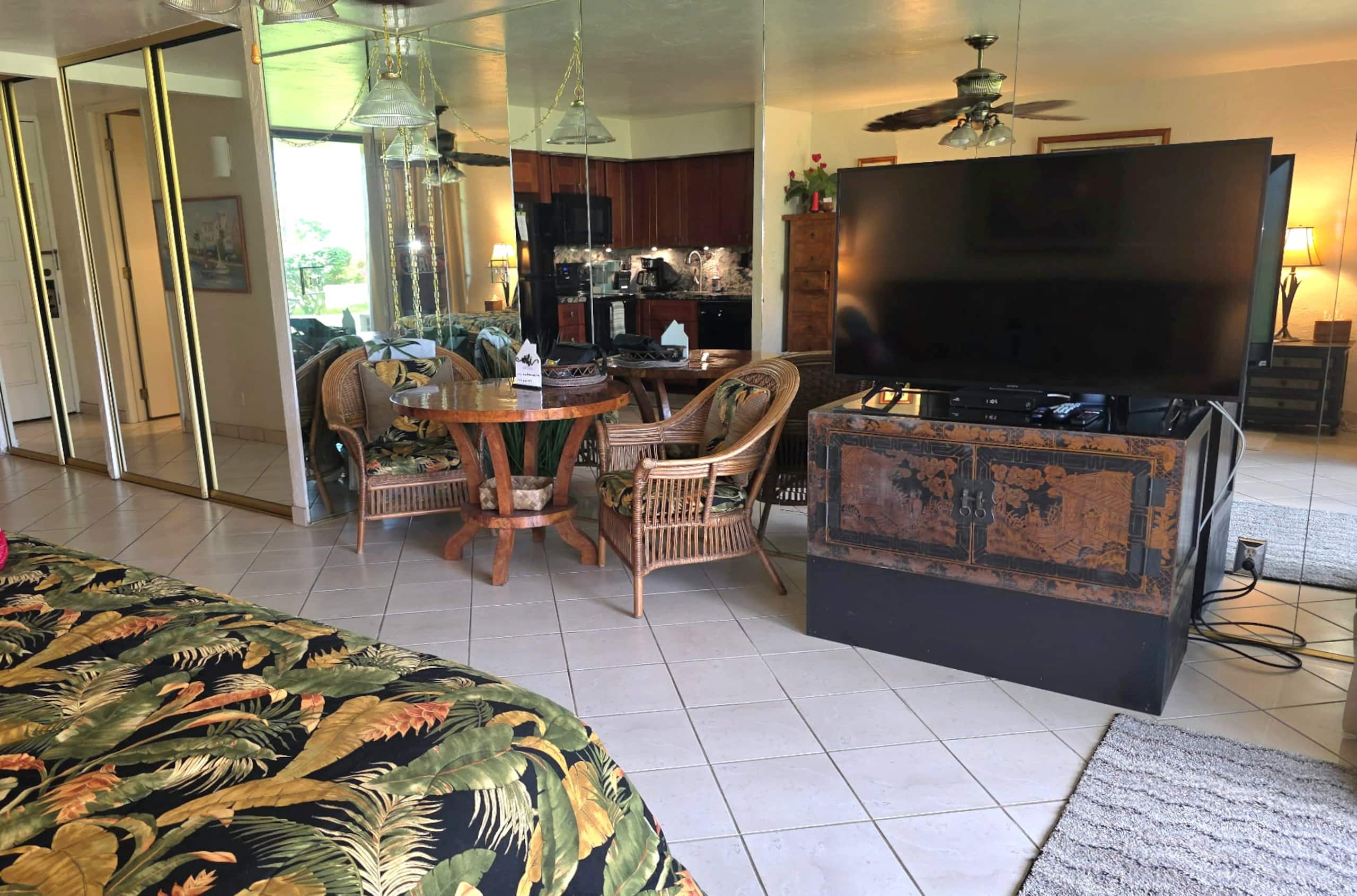 Condo in Lahaina · ★4.96 · Studio · 1 bed · 1 private bath - Image 5