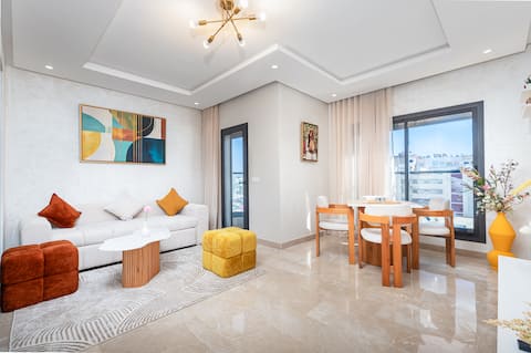 Popular Airbnb listing: Elegant Apartment • Hassan II Mosque & Corniche in Casablanca