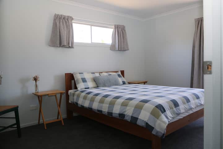 A Quiet Comfortable Relaxing Space - Otematata
