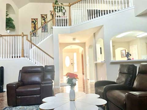 Popular Airbnb listing: Beautiful /Spacious 4BR/3.5BA Home | Backyard, BBQ in Alief